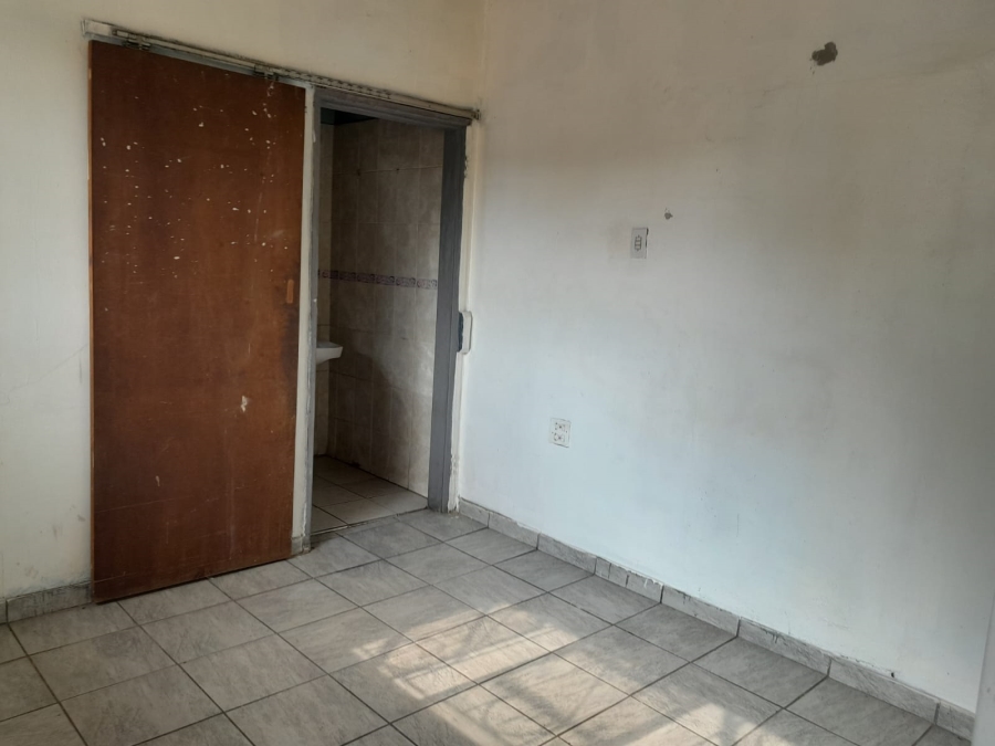2 Bedroom Property for Sale in Oos Einde North West
